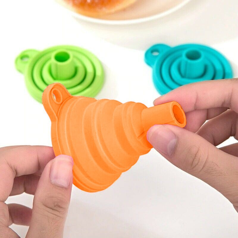 Foldable Silicone Funnel – Kitchen Funnel for Easy Liquid